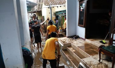 Luapan Air Tak Menghentikan, Polres Jember Tunjukkan Kepedulian